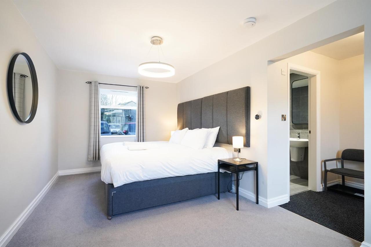 Cheshire Mews Hotel คาสเซิลตัน ภายนอก รูปภาพ