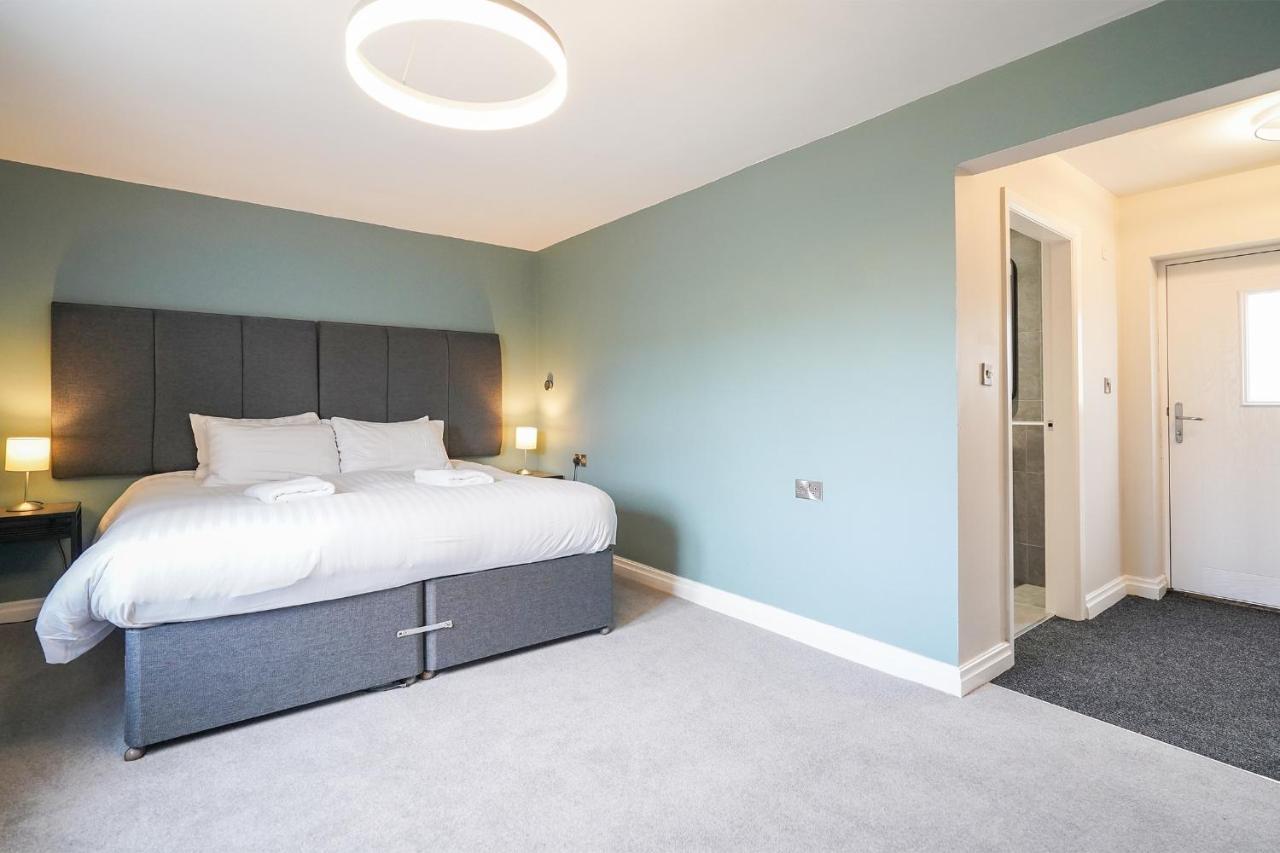 Cheshire Mews Hotel คาสเซิลตัน ภายนอก รูปภาพ