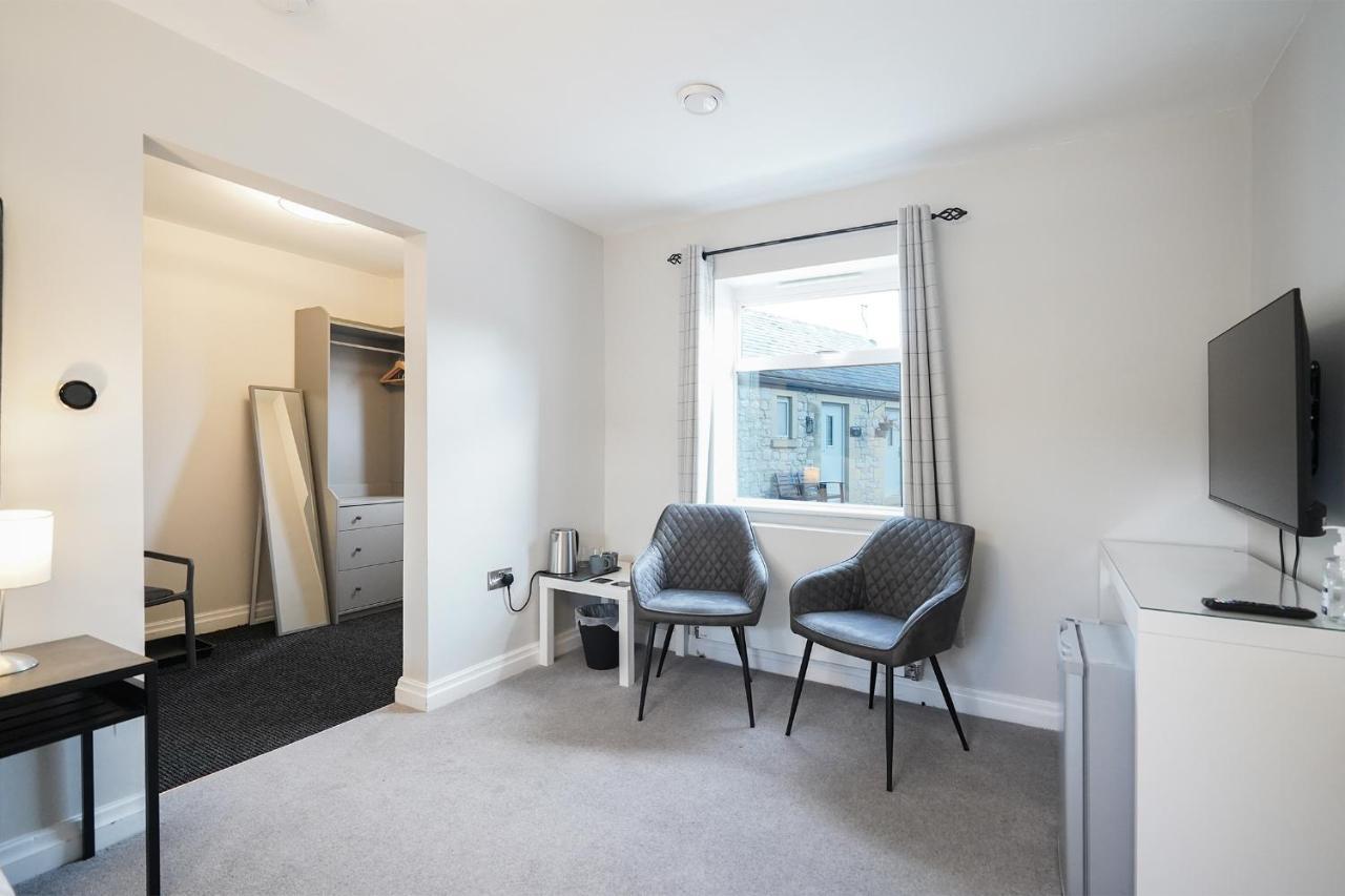 Cheshire Mews Hotel คาสเซิลตัน ภายนอก รูปภาพ